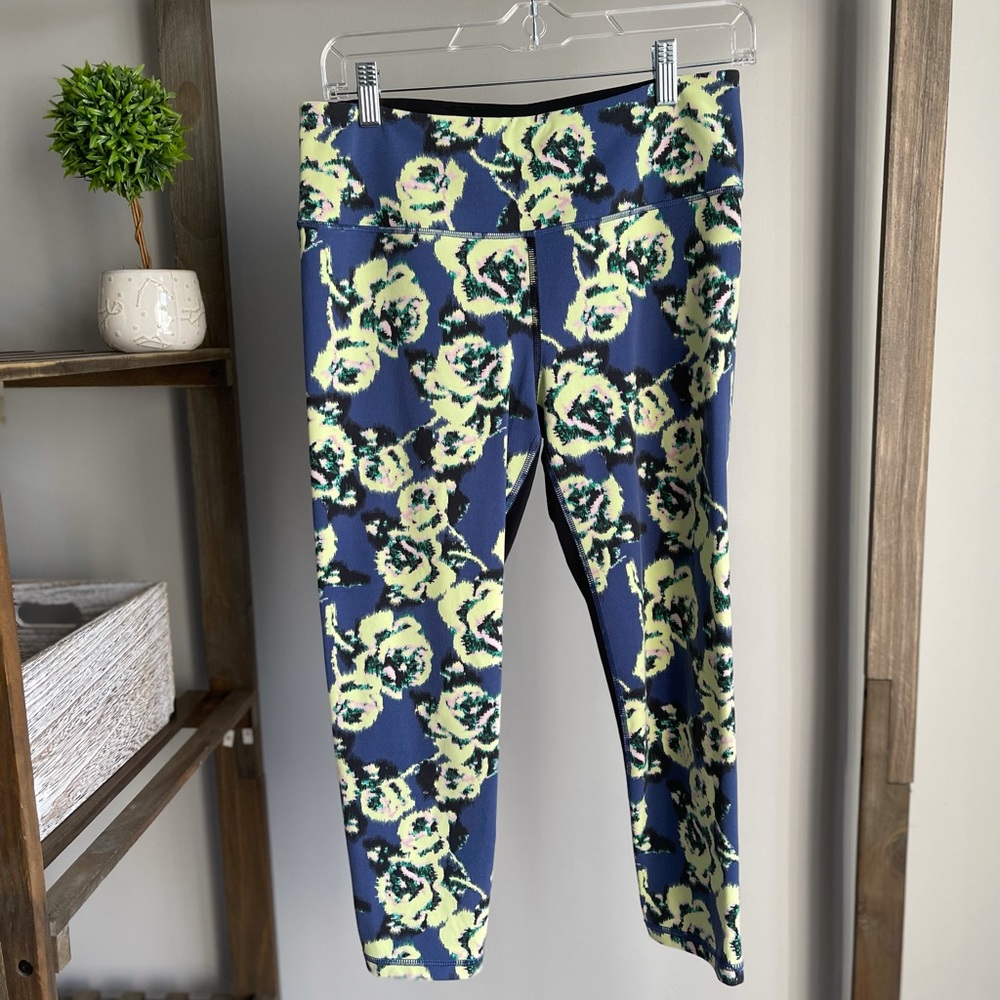 Victoria Secret Sports Leggings Size M